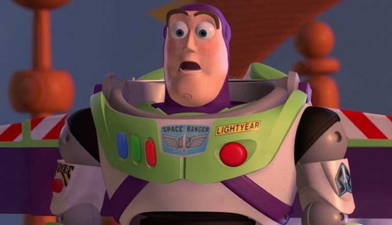 buzz lightyear película completa