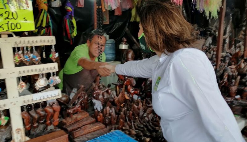 Compromiso reactivar economía en Bahía de Kino: Esther Salas