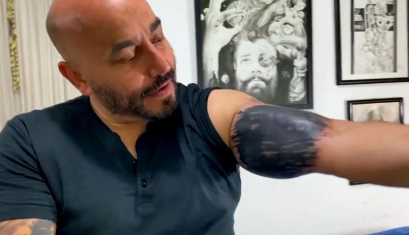 Atravesar Geometría Barcelona Qué es más perjudicial para la salud, tapar un tatuaje o removerlo?